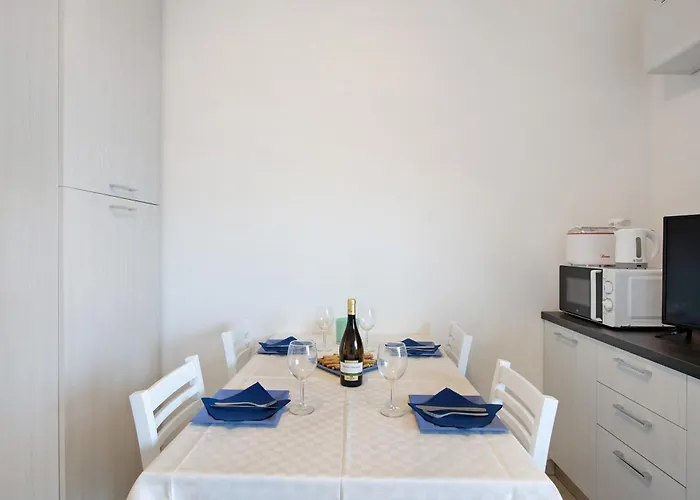 3 Il Tornante アパート ネッソ